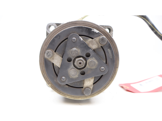 COMPRESSEUR AIR CONDITIONNE