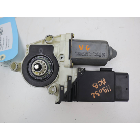 MOTEUR LEVE-VITRE AVG