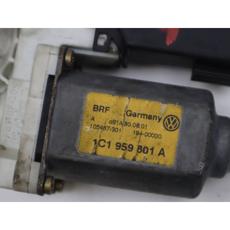 MOTEUR LEVE-VITRE AVG