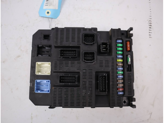 BSI (PLATINE FUSIBLE HABITACLE)