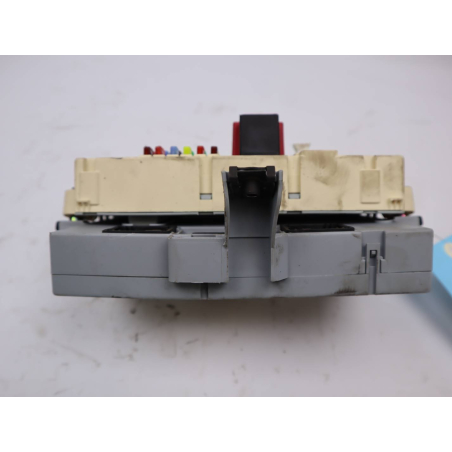 BSI (PLATINE FUSIBLE HABITACLE)