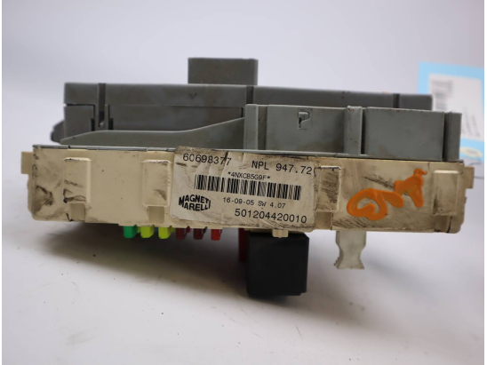 BSI (PLATINE FUSIBLE HABITACLE)