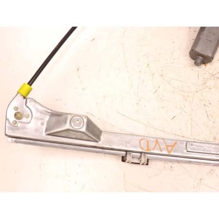 MECANISME+MOTEUR LEVE-GLACE AVD