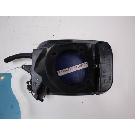 VOLET DE TRAPPE CARBURANT