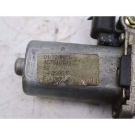 MECANISME+MOTEUR LEVE-GLACE AVD