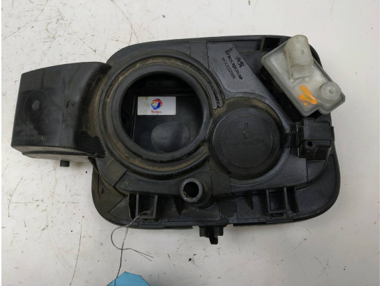 VOLET DE TRAPPE CARBURANT