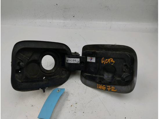 VOLET DE TRAPPE CARBURANT