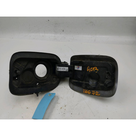 VOLET DE TRAPPE CARBURANT