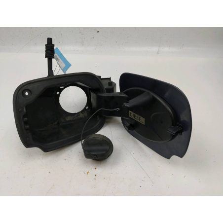 VOLET DE TRAPPE CARBURANT