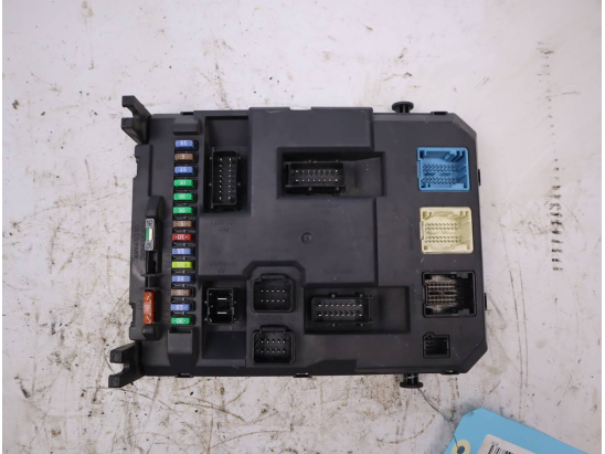 BSI (PLATINE FUSIBLE HABITACLE)