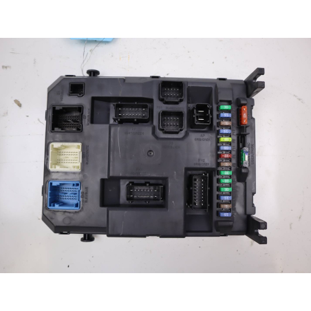 BSI (PLATINE FUSIBLE HABITACLE)