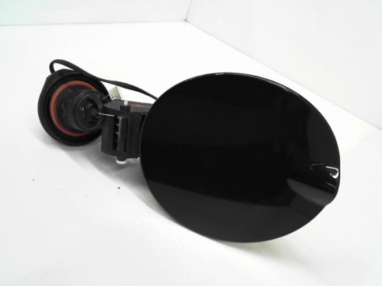 VOLET DE TRAPPE CARBURANT