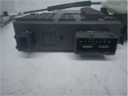 MECANISME+MOTEUR LEVE-GLACE AVD