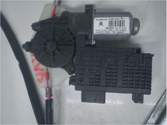 MECANISME+MOTEUR LEVE-GLACE AVD