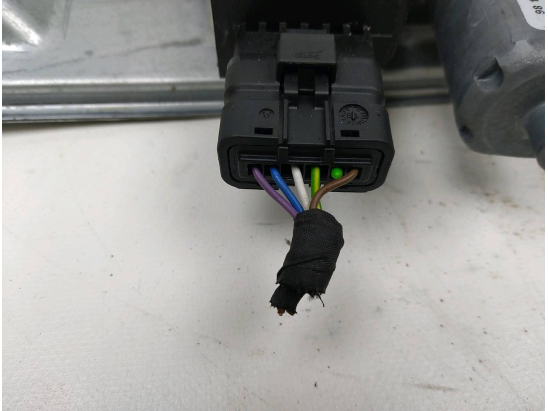 MECANISME+MOTEUR LEVE-GLACE AVD