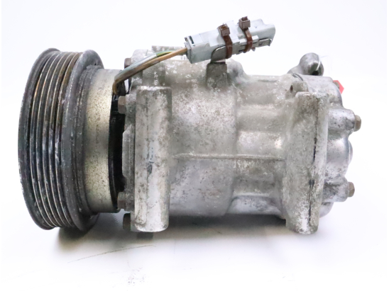 COMPRESSEUR AIR CONDITIONNE