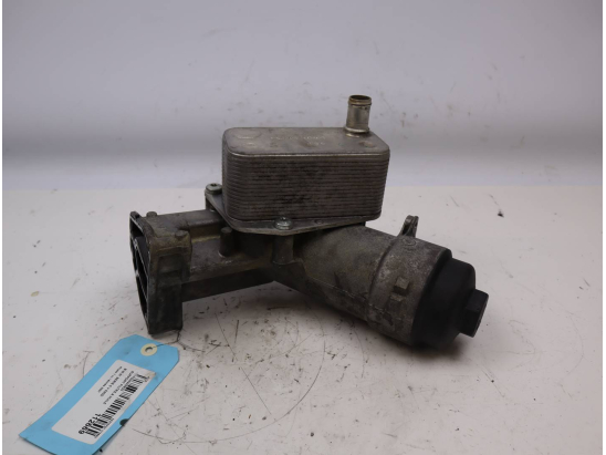 Support filtre a huile occasion B.M.W. SERIE 5 V Phase 1 - 520D