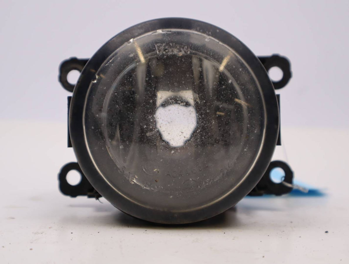 PHARE ANTIBROUILLARD AVD