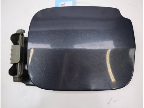 VOLET DE TRAPPE CARBURANT