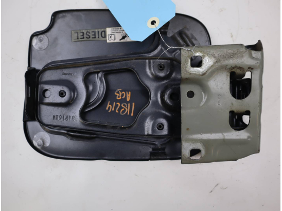 VOLET DE TRAPPE CARBURANT