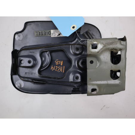 VOLET DE TRAPPE CARBURANT