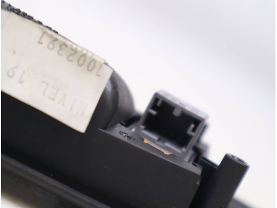 POIGNEE INT PORTE AVD