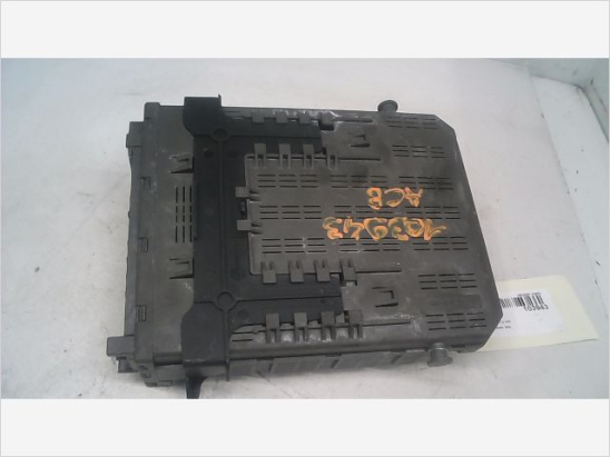 PLATINE FUSIBLE HABITACLE