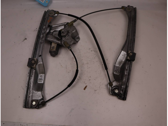 MECANISME+MOTEUR LEVE-GLACE AVG