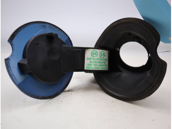 VOLET DE TRAPPE CARBURANT