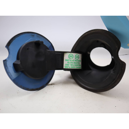 VOLET DE TRAPPE CARBURANT