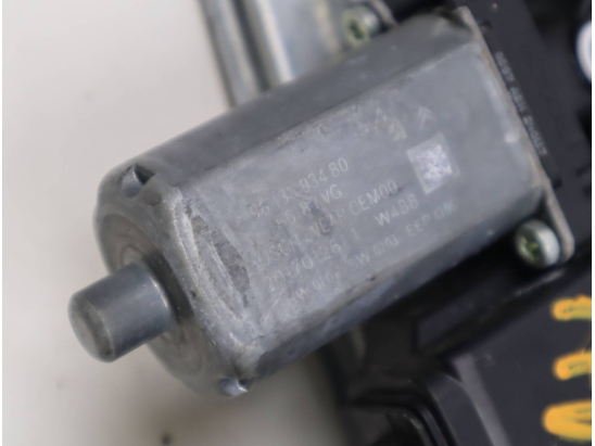 MECANISME+MOTEUR LEVE-GLACE AVG