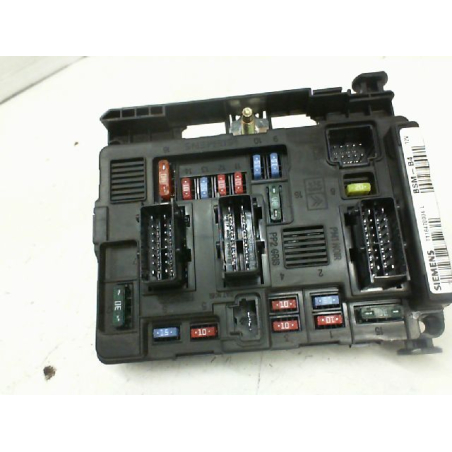 PLATINE FUSIBLE HABITACLE