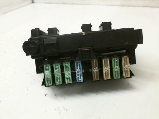 PLATINE FUSIBLE HABITACLE