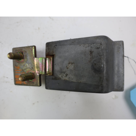 CHARNIERE PORTE ARD INF