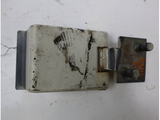 CHARNIERE PORTE ARD SUP