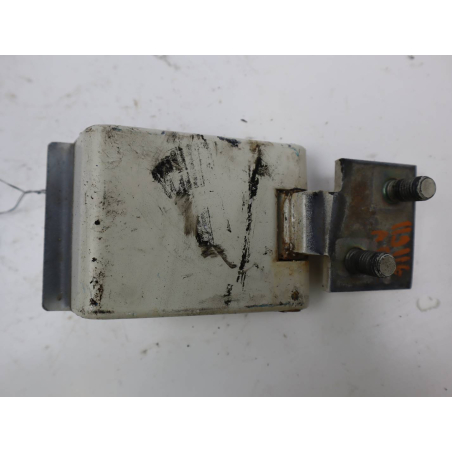 CHARNIERE PORTE ARD SUP