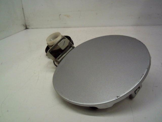 VOLET DE TRAPPE CARBURANT