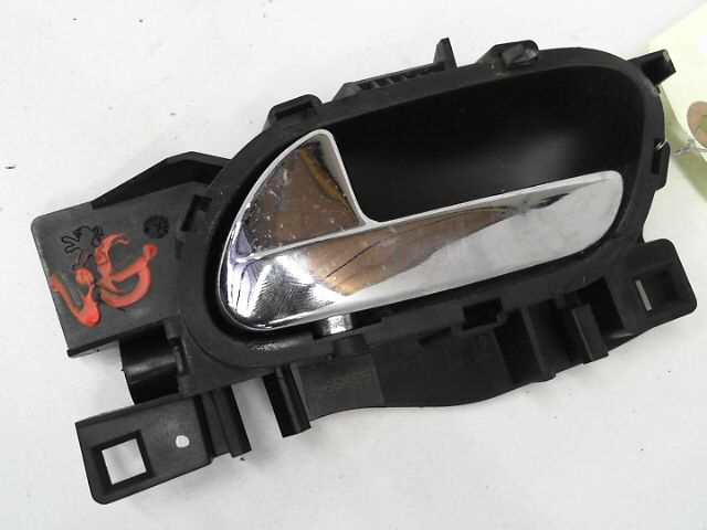 POIGNEE INT PORTE AVG