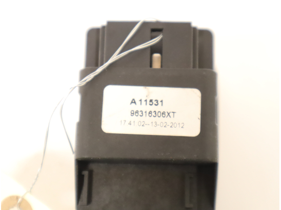 COMMANDE LEVE-GLACE PORTE AVG