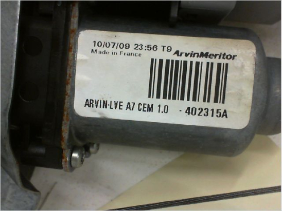 MECANISME+MOTEUR LEVE-GLACE AVG