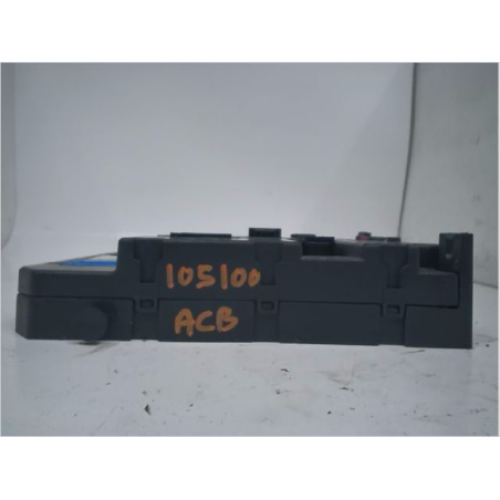 PLATINE FUSIBLE HABITACLE