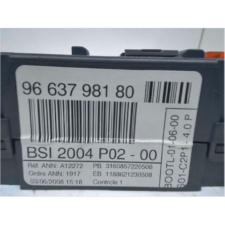 PLATINE FUSIBLE HABITACLE