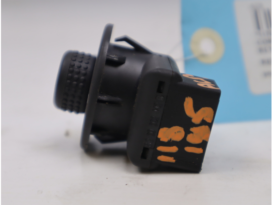 COMMANDE RETROVISSEUR EXT ELECTRIQUE