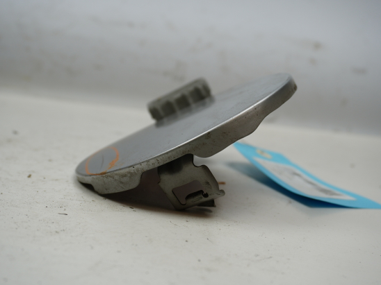 VOLET DE TRAPPE CARBURANT