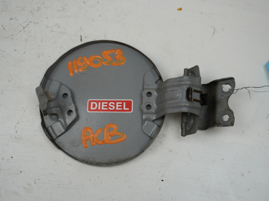 VOLET DE TRAPPE CARBURANT