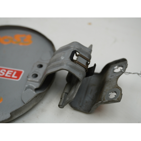 VOLET DE TRAPPE CARBURANT