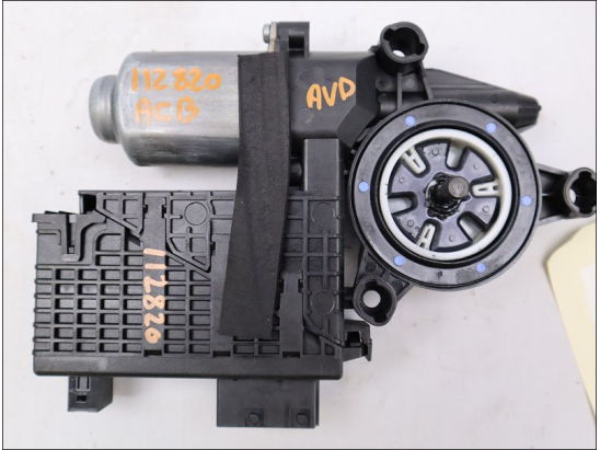 MOTEUR LEVE-VITRE AVD