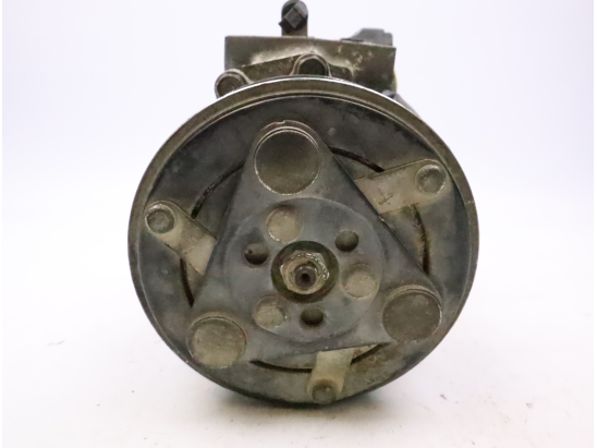 COMPRESSEUR AIR CONDITIONNE