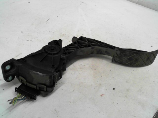 POTENTIOMETRE ACCELERATEUR