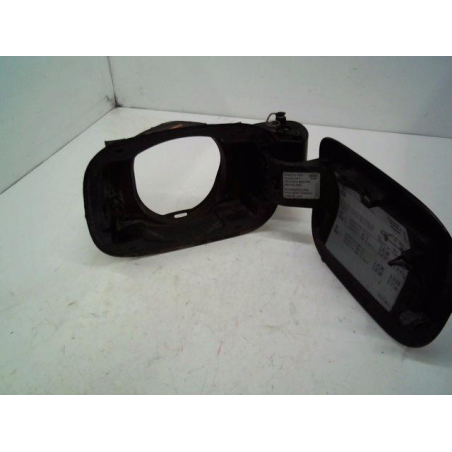 VOLET DE TRAPPE CARBURANT